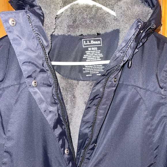 EUC Ladies LL Bean Black Winter Coat Jacket Softest Interior - Picture 3 of 6